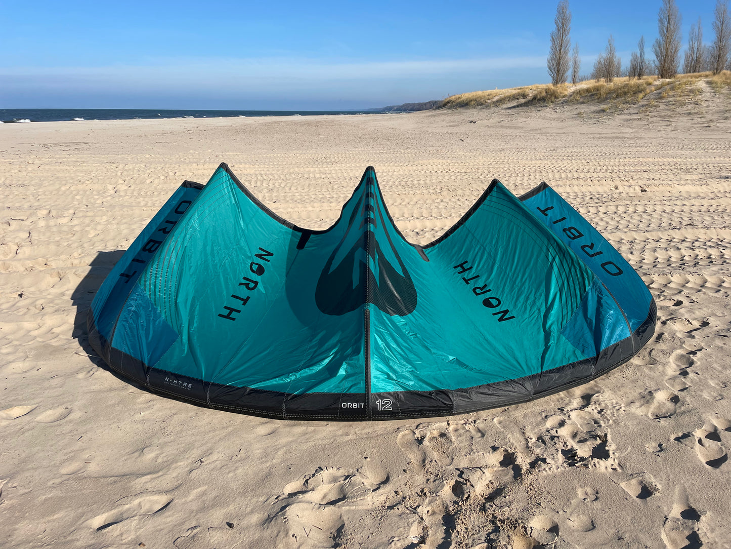 USED 12M NORTH ORBIT KITEBOARDING KITE TURQUOISE