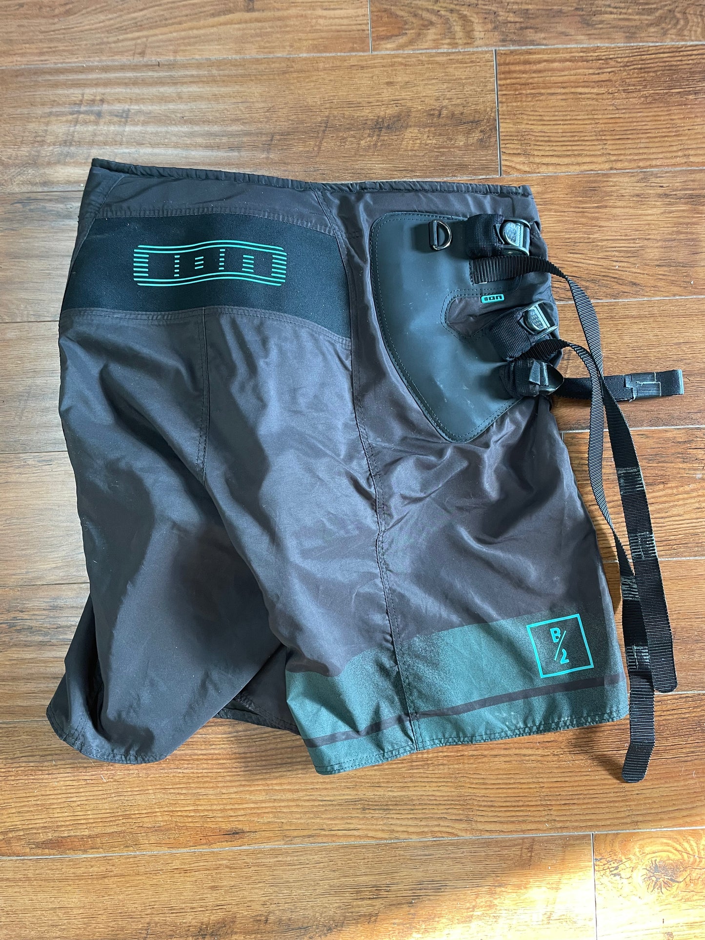 USED ION B2 SEAT HARNESS SHORTS 2020 XL