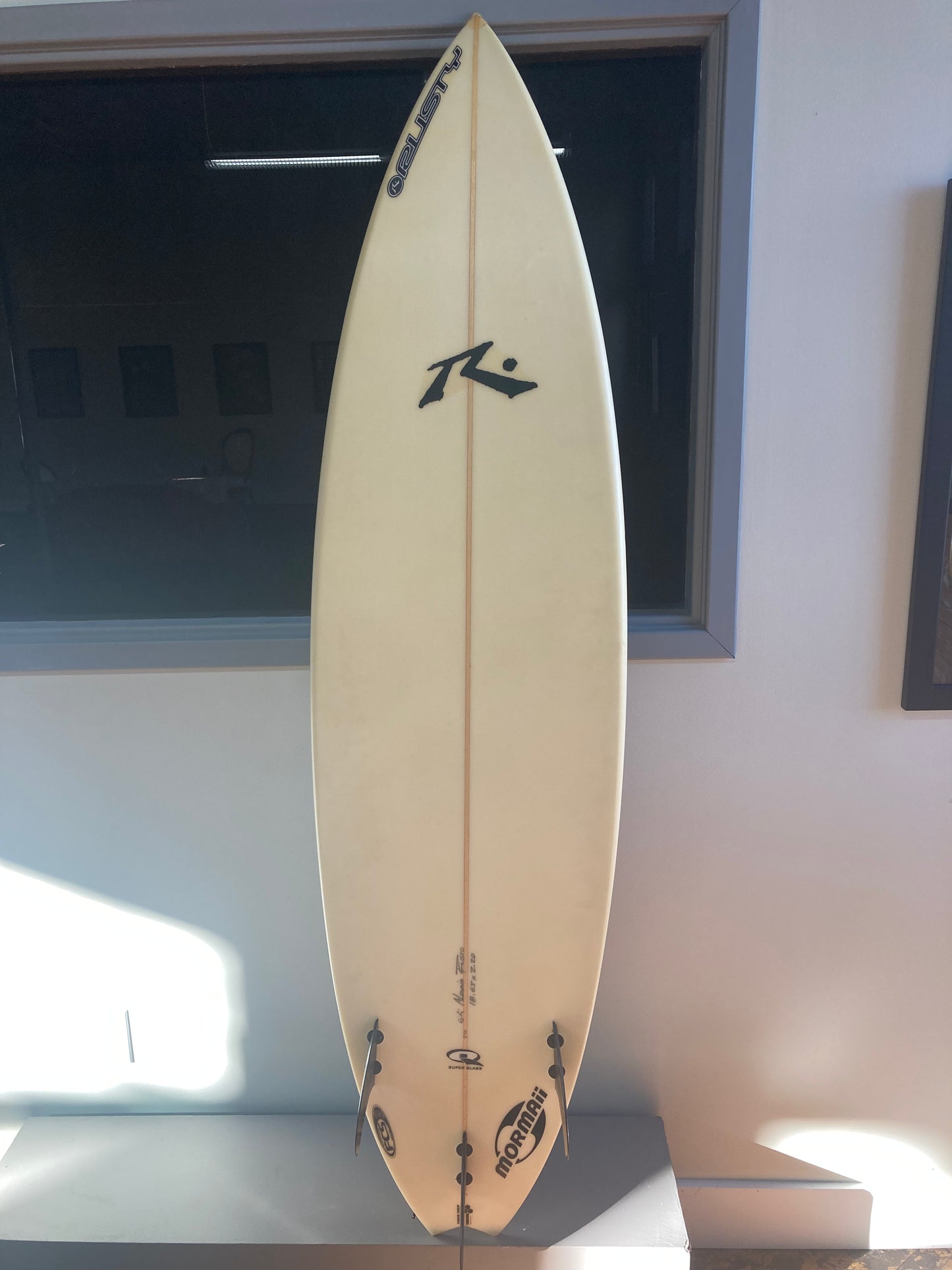 USED RUSTY 6'4" x 18.65" x 2.20" SURFBOARD