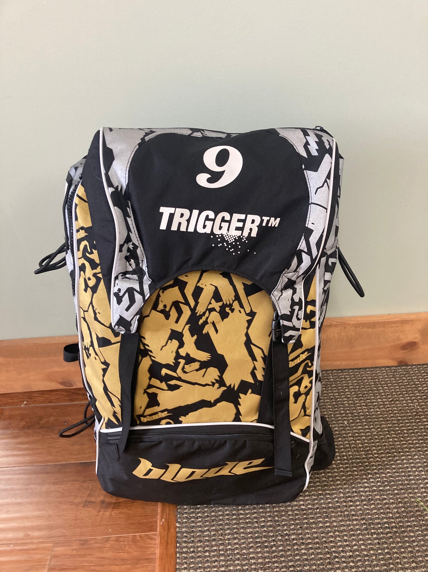 USED BLADE TRIGGER 9M