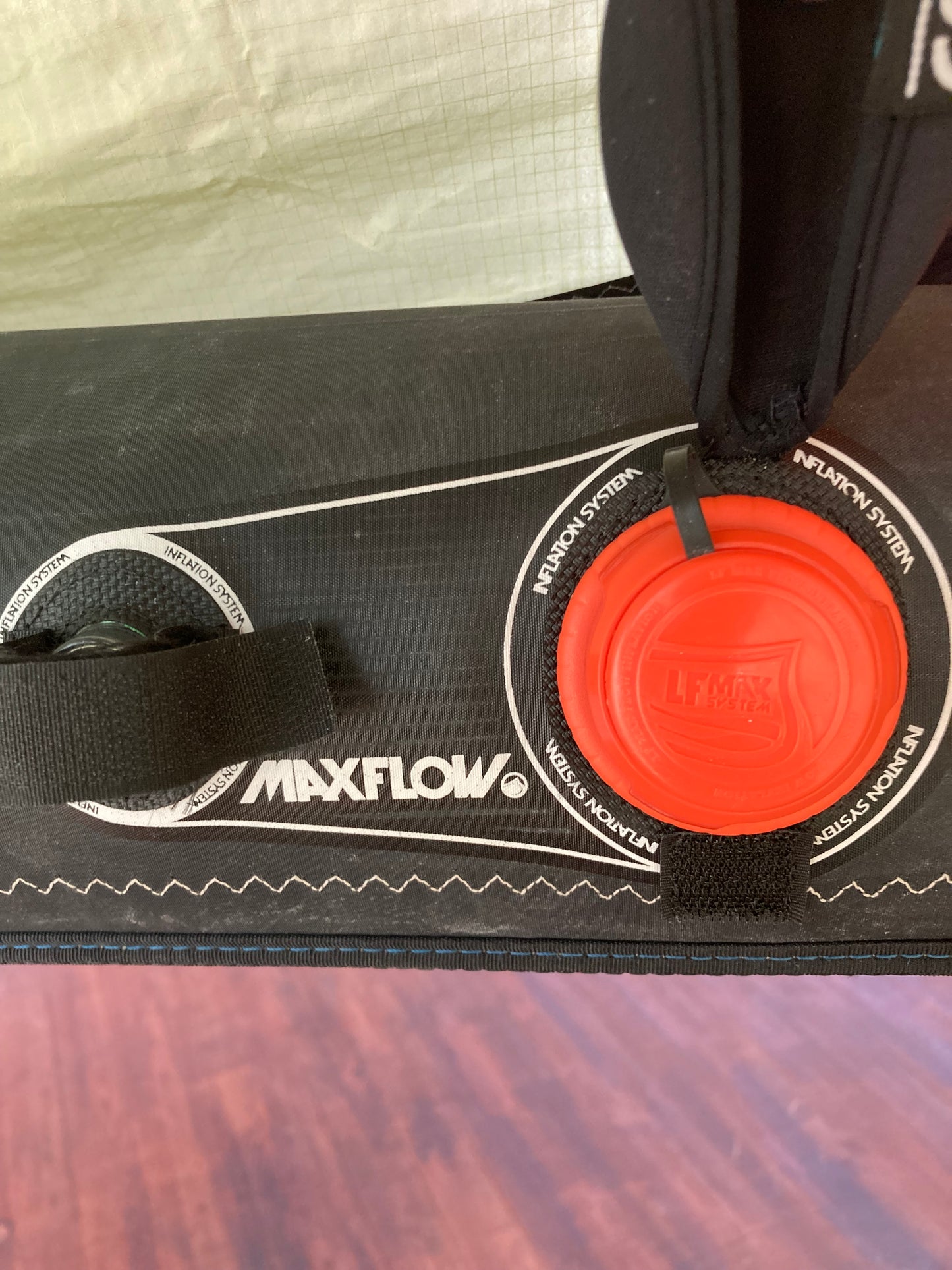 USED LIQUID FORCE 9M SOLO