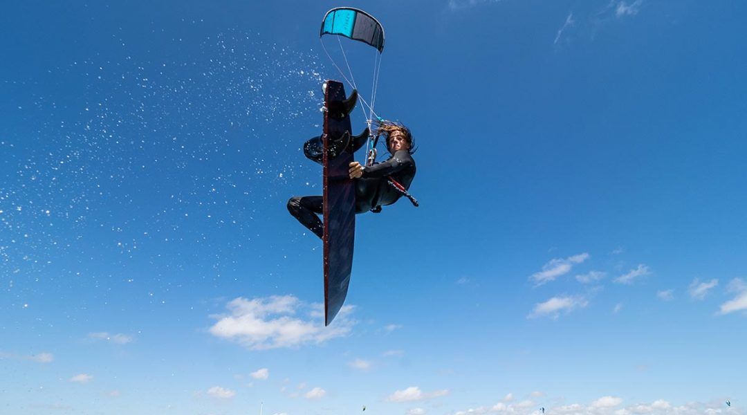 AIRUSH SESSION KITEBOARDING KITESURFING KITE