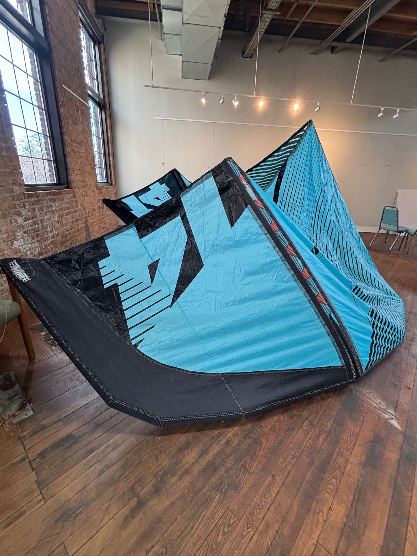 2018 LIQUID FORCE WOW V3 14M USED KITEBOARDING KITE