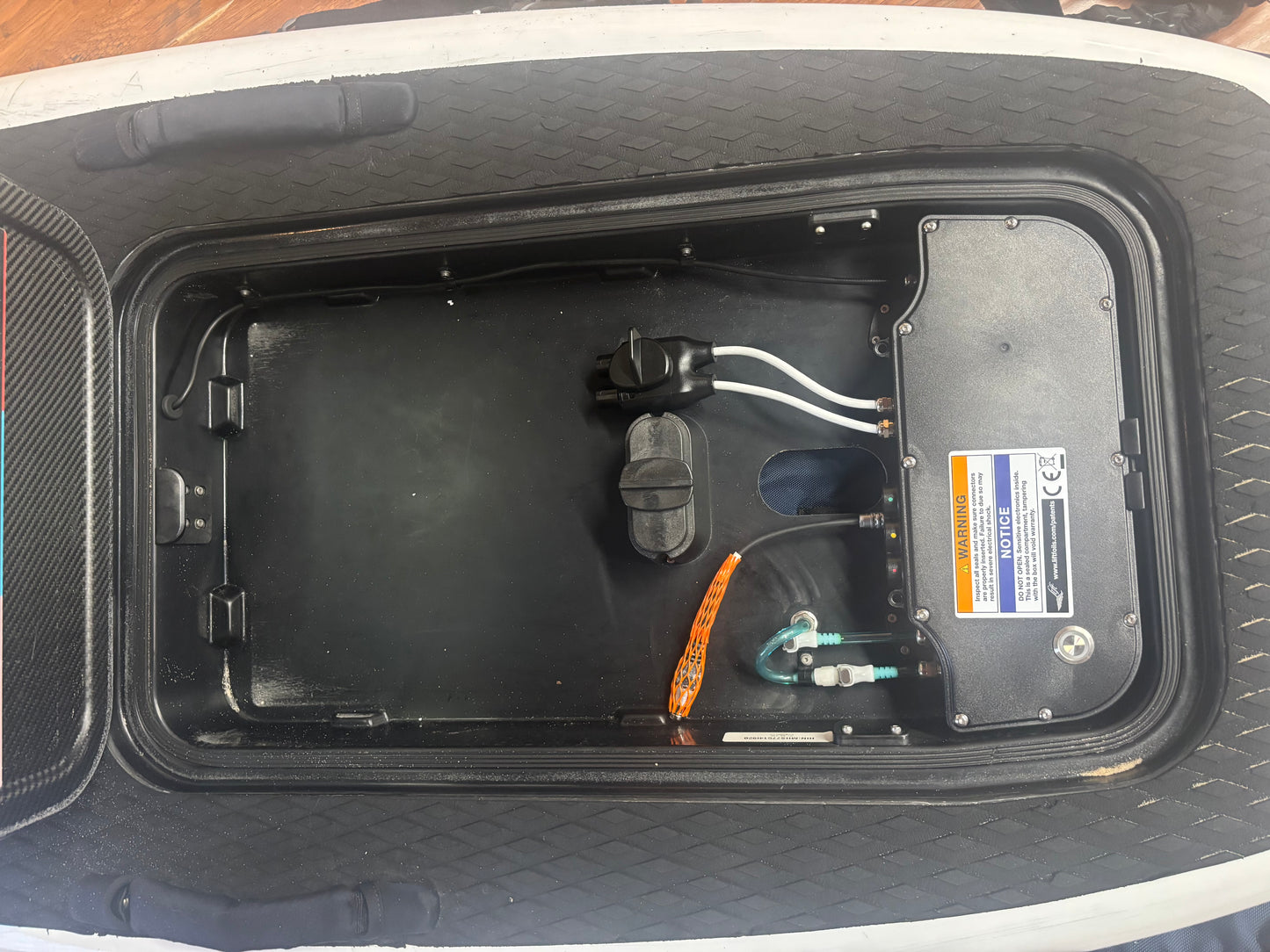 LIFT2 EFOIL 6'2" EXPLORER COMPLETE USED